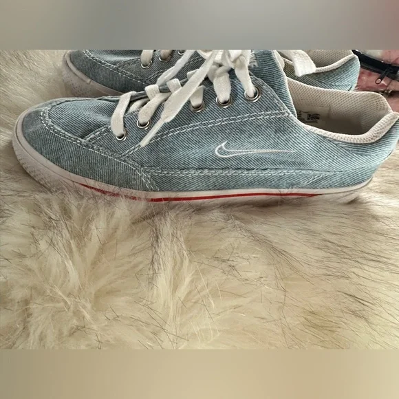 NIKE Men’s Gts 97 Denim - Blue
$166 MSRP - Picture 7 of 14